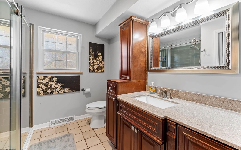 102 Lemont Court, Fairmont, West Virginia 26554, 3 Bedrooms Bedrooms, 7 Rooms Rooms,2 BathroomsBathrooms,Single Family Detached,For Sale,Lemont,10163671