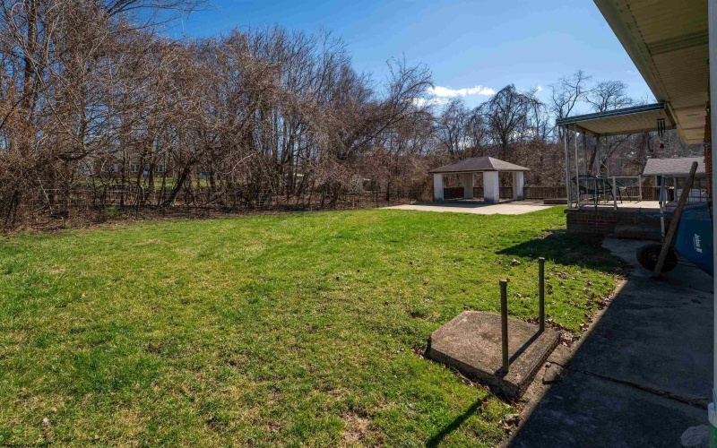 102 Lemont Court, Fairmont, West Virginia 26554, 3 Bedrooms Bedrooms, 7 Rooms Rooms,2 BathroomsBathrooms,Single Family Detached,For Sale,Lemont,10163671