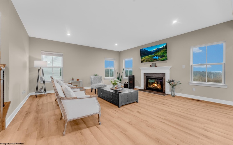 243 Falling Water Lane, Morgantown, West Virginia 26508, 3 Bedrooms Bedrooms, 8 Rooms Rooms,3 BathroomsBathrooms,Single Family Detached,For Sale,Falling Water,10163679