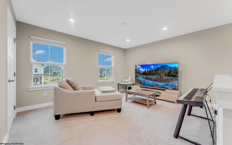 243 Falling Water Lane, Morgantown, West Virginia 26508, 3 Bedrooms Bedrooms, 8 Rooms Rooms,3 BathroomsBathrooms,Single Family Detached,For Sale,Falling Water,10163679