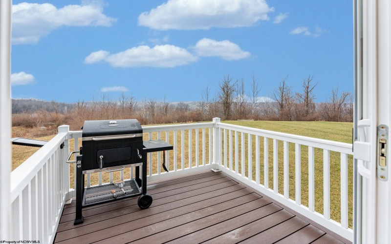 243 Falling Water Lane, Morgantown, West Virginia 26508, 3 Bedrooms Bedrooms, 8 Rooms Rooms,3 BathroomsBathrooms,Single Family Detached,For Sale,Falling Water,10163679