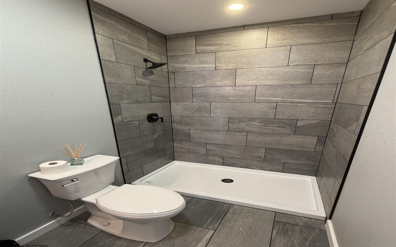 336 Fifth Street, Davis, West Virginia 26260, 3 Bedrooms Bedrooms, 8 Rooms Rooms,2 BathroomsBathrooms,Single Family Detached,For Sale,Fifth,10161561