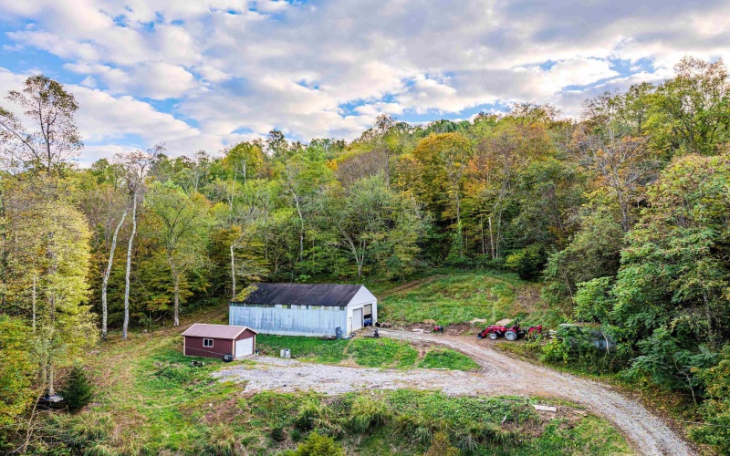 405 Catawba Road, Fairmont, West Virginia 26554, 2 Bedrooms Bedrooms, 9 Rooms Rooms,1 BathroomBathrooms,Single Family Detached,For Sale,Catawba,10161960