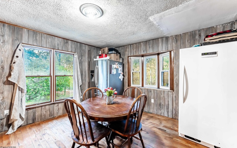 405 Catawba Road, Fairmont, West Virginia 26554, 2 Bedrooms Bedrooms, 9 Rooms Rooms,1 BathroomBathrooms,Single Family Detached,For Sale,Catawba,10161960