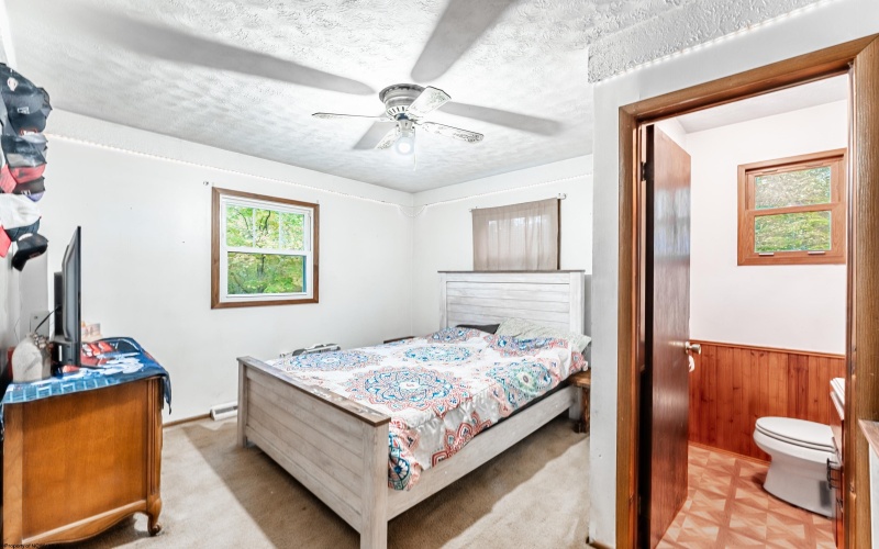 405 Catawba Road, Fairmont, West Virginia 26554, 2 Bedrooms Bedrooms, 9 Rooms Rooms,1 BathroomBathrooms,Single Family Detached,For Sale,Catawba,10161960