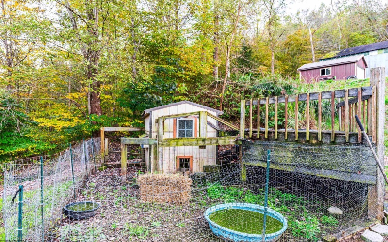 405 Catawba Road, Fairmont, West Virginia 26554, 2 Bedrooms Bedrooms, 9 Rooms Rooms,1 BathroomBathrooms,Single Family Detached,For Sale,Catawba,10161960