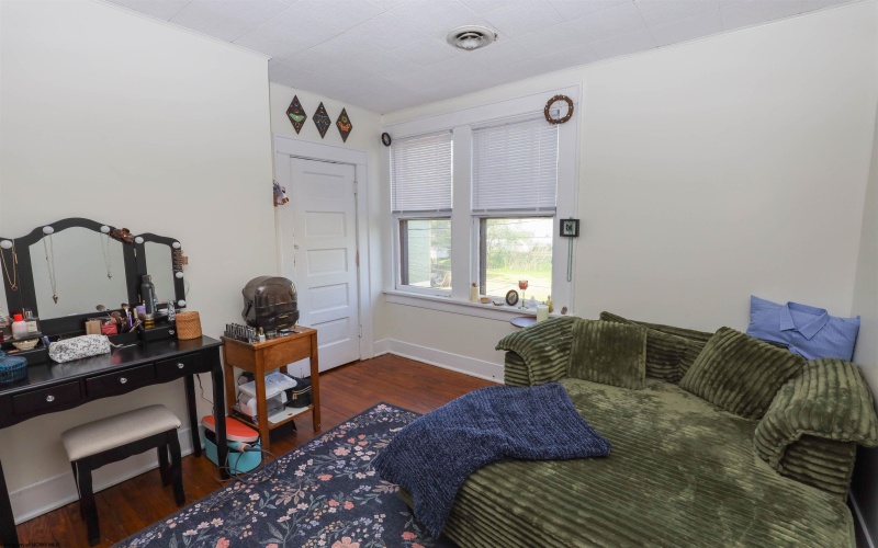 263 Overdale Street, Morgantown, West Virginia 26501, 3 Bedrooms Bedrooms, 8 Rooms Rooms,1 BathroomBathrooms,Single Family Detached,For Sale,Overdale,10163677