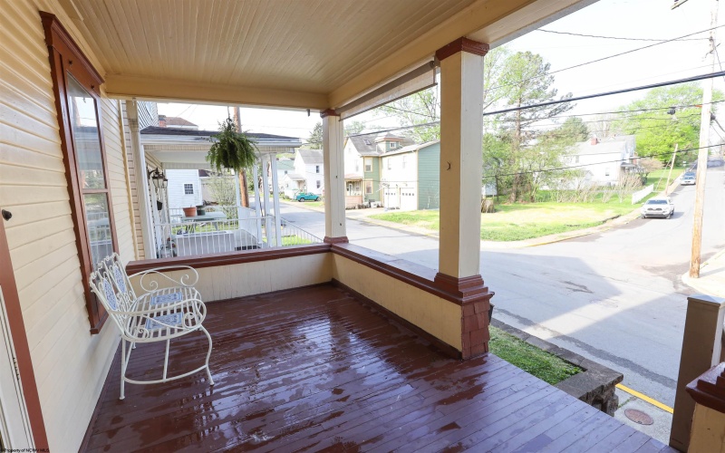 263 Overdale Street, Morgantown, West Virginia 26501, 3 Bedrooms Bedrooms, 8 Rooms Rooms,1 BathroomBathrooms,Single Family Detached,For Sale,Overdale,10163677