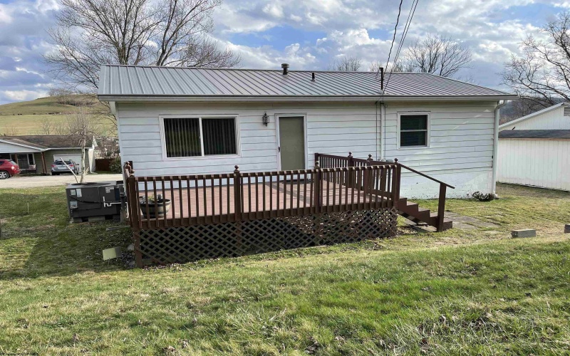 106 Apolla Drive, Morgantown, West Virginia 26501, 3 Bedrooms Bedrooms, 6 Rooms Rooms,2 BathroomsBathrooms,Single Family Detached,For Sale,Apolla,10163678