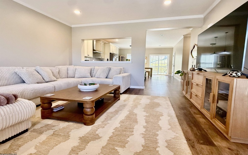 24 Misty Lane, Fairmont, West Virginia 26554, 3 Bedrooms Bedrooms, 6 Rooms Rooms,2 BathroomsBathrooms,Single Family Attached,For Sale,Misty,10163682