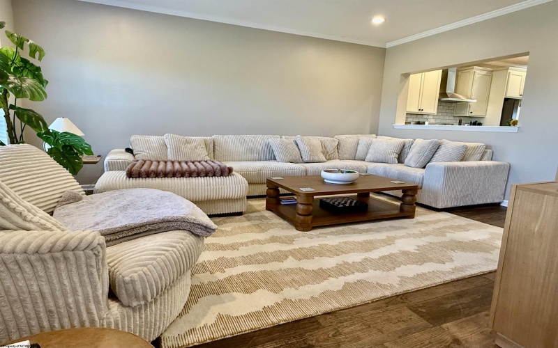 24 Misty Lane, Fairmont, West Virginia 26554, 3 Bedrooms Bedrooms, 6 Rooms Rooms,2 BathroomsBathrooms,Single Family Attached,For Sale,Misty,10163682