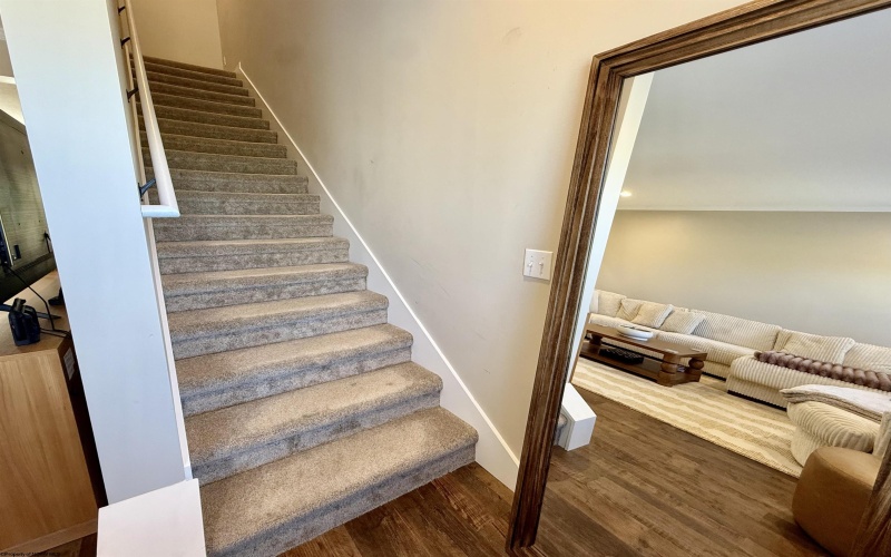 24 Misty Lane, Fairmont, West Virginia 26554, 3 Bedrooms Bedrooms, 6 Rooms Rooms,2 BathroomsBathrooms,Single Family Attached,For Sale,Misty,10163682