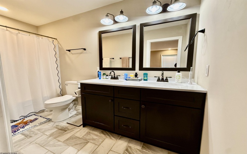 24 Misty Lane, Fairmont, West Virginia 26554, 3 Bedrooms Bedrooms, 6 Rooms Rooms,2 BathroomsBathrooms,Single Family Attached,For Sale,Misty,10163682