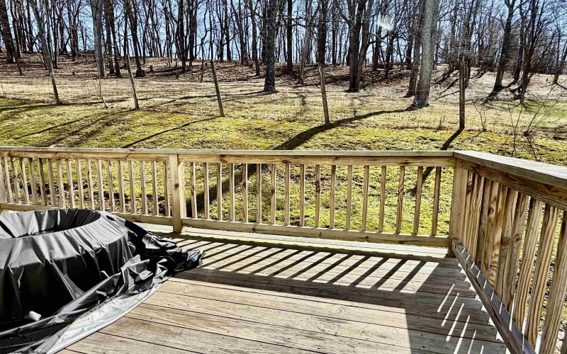 24 Misty Lane, Fairmont, West Virginia 26554, 3 Bedrooms Bedrooms, 6 Rooms Rooms,2 BathroomsBathrooms,Single Family Attached,For Sale,Misty,10163682