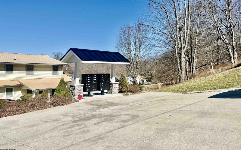 24 Misty Lane, Fairmont, West Virginia 26554, 3 Bedrooms Bedrooms, 6 Rooms Rooms,2 BathroomsBathrooms,Single Family Attached,For Sale,Misty,10163682