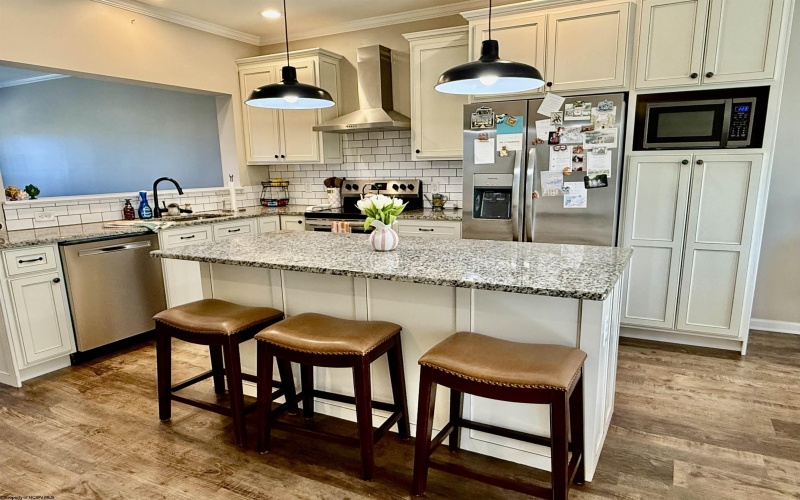 24 Misty Lane, Fairmont, West Virginia 26554, 3 Bedrooms Bedrooms, 6 Rooms Rooms,2 BathroomsBathrooms,Single Family Attached,For Sale,Misty,10163682