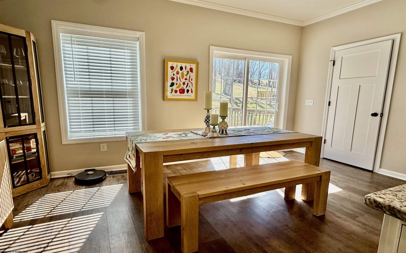 24 Misty Lane, Fairmont, West Virginia 26554, 3 Bedrooms Bedrooms, 6 Rooms Rooms,2 BathroomsBathrooms,Single Family Attached,For Sale,Misty,10163682