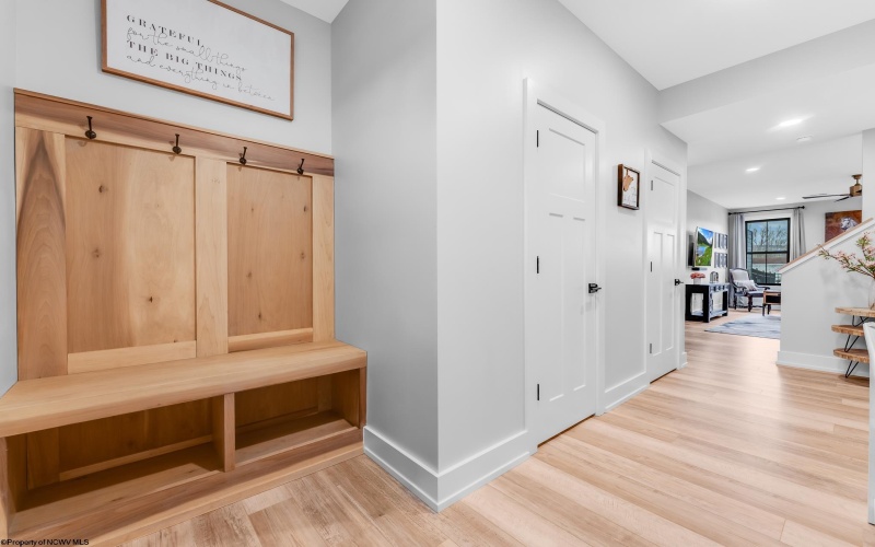 18 Reyes Lane, Morgantown, West Virginia 26508, 3 Bedrooms Bedrooms, 6 Rooms Rooms,2 BathroomsBathrooms,Single Family Attached,For Sale,Reyes,10163684