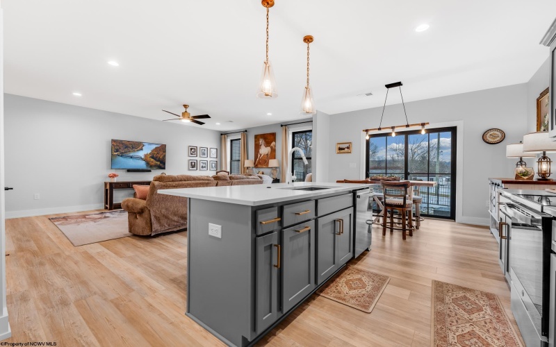 18 Reyes Lane, Morgantown, West Virginia 26508, 3 Bedrooms Bedrooms, 6 Rooms Rooms,2 BathroomsBathrooms,Single Family Attached,For Sale,Reyes,10163684