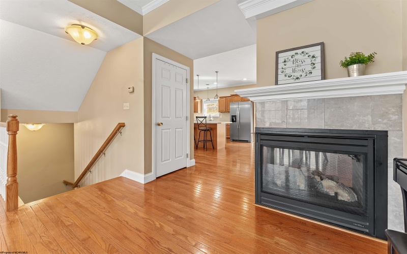 114 Claremont Court, Morgantown, West Virginia 26501, 3 Bedrooms Bedrooms, 7 Rooms Rooms,2 BathroomsBathrooms,Single Family Attached,For Sale,Claremont,10163685