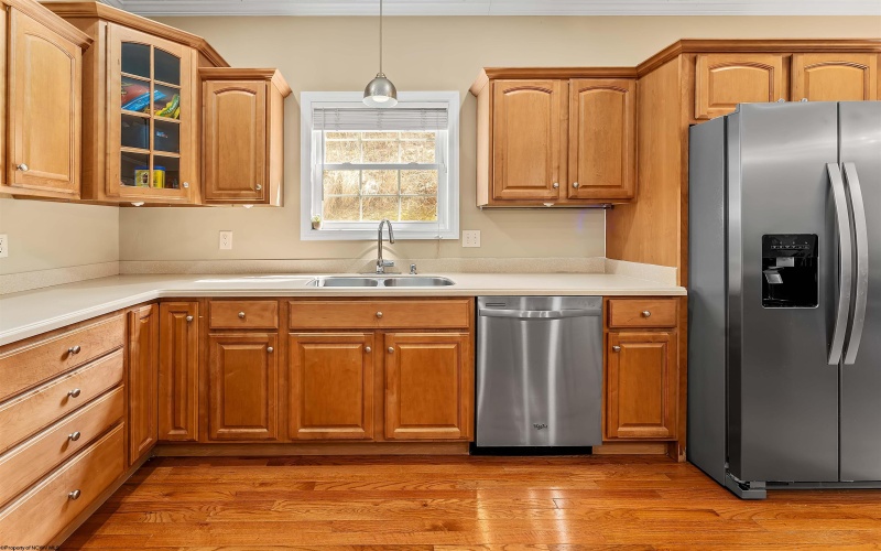 114 Claremont Court, Morgantown, West Virginia 26501, 3 Bedrooms Bedrooms, 7 Rooms Rooms,2 BathroomsBathrooms,Single Family Attached,For Sale,Claremont,10163685