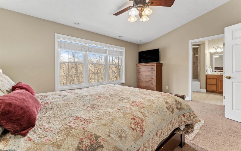 114 Claremont Court, Morgantown, West Virginia 26501, 3 Bedrooms Bedrooms, 7 Rooms Rooms,2 BathroomsBathrooms,Single Family Attached,For Sale,Claremont,10163685