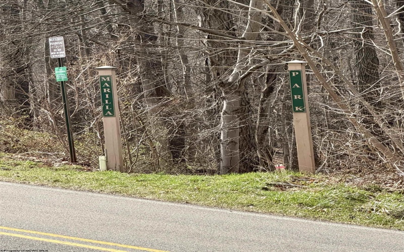 114 Claremont Court, Morgantown, West Virginia 26501, 3 Bedrooms Bedrooms, 7 Rooms Rooms,2 BathroomsBathrooms,Single Family Attached,For Sale,Claremont,10163685