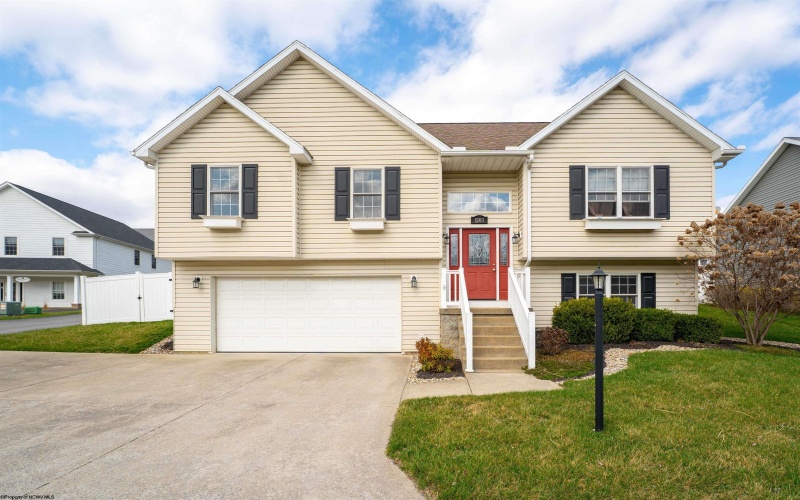 1103 Bailey Circle, Morgantown, West Virginia 26508, 3 Bedrooms Bedrooms, 7 Rooms Rooms,2 BathroomsBathrooms,Single Family Detached,For Sale,Bailey,10163683