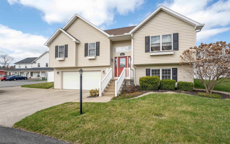 1103 Bailey Circle, Morgantown, West Virginia 26508, 3 Bedrooms Bedrooms, 7 Rooms Rooms,2 BathroomsBathrooms,Single Family Detached,For Sale,Bailey,10163683