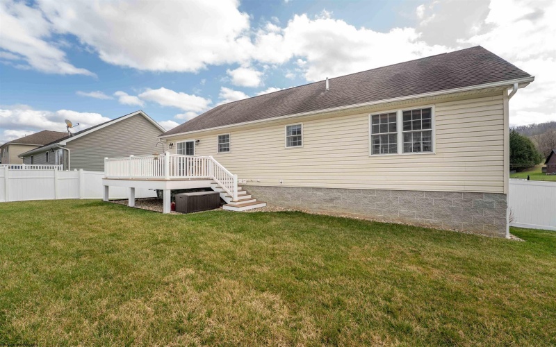 1103 Bailey Circle, Morgantown, West Virginia 26508, 3 Bedrooms Bedrooms, 7 Rooms Rooms,2 BathroomsBathrooms,Single Family Detached,For Sale,Bailey,10163683