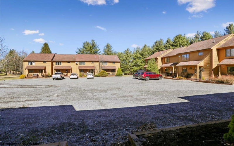 27 Deerfield Circle, Davis, West Virginia 26260, 3 Bedrooms Bedrooms, 7 Rooms Rooms,2 BathroomsBathrooms,Single Family Attached,For Sale,Deerfield,10163690