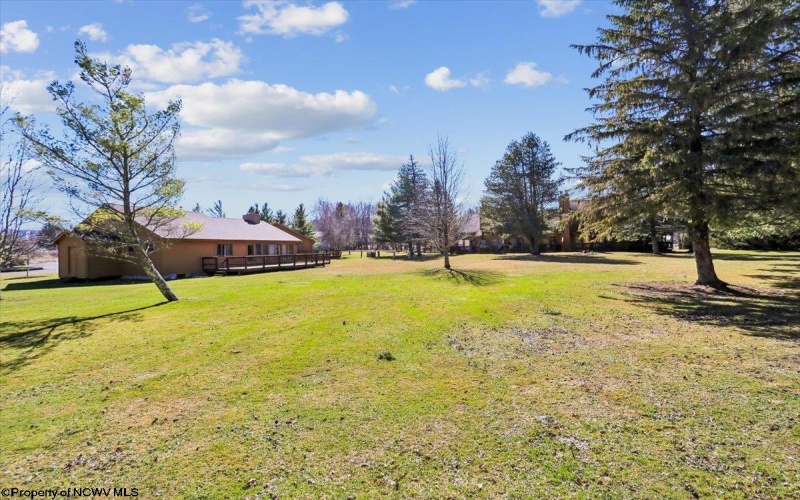 27 Deerfield Circle, Davis, West Virginia 26260, 3 Bedrooms Bedrooms, 7 Rooms Rooms,2 BathroomsBathrooms,Single Family Attached,For Sale,Deerfield,10163690