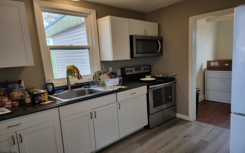 1313 Mineral Avenue, Morgantown, West Virginia 26505, ,Multi-unit/income,For Sale,Mineral,10163701