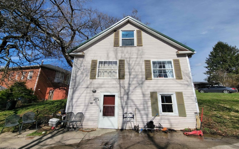 1313 Mineral Avenue, Morgantown, West Virginia 26505, ,Multi-unit/income,For Sale,Mineral,10163701