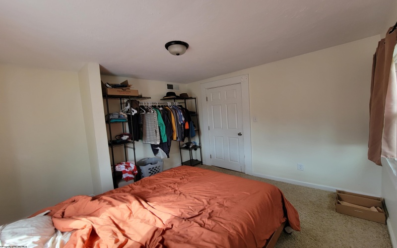 1313 Mineral Avenue, Morgantown, West Virginia 26505, ,Multi-unit/income,For Sale,Mineral,10163701