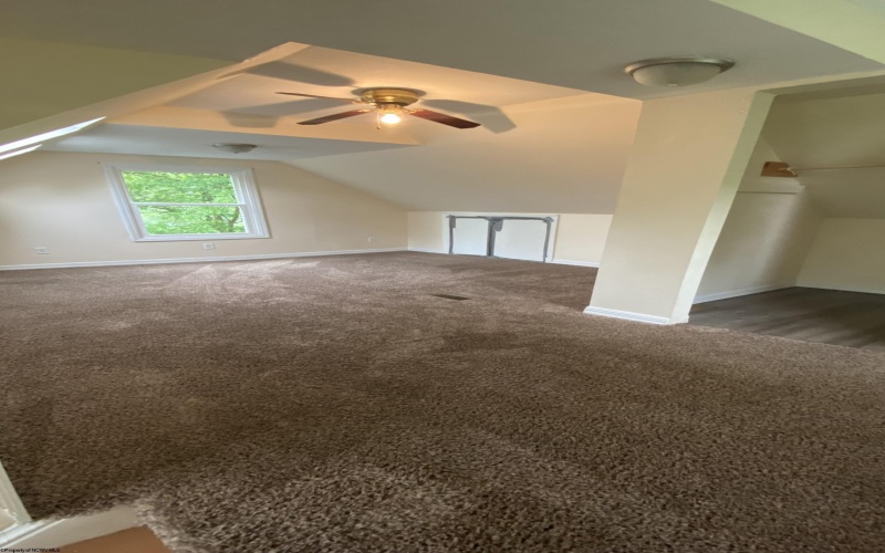 1313 Mineral Avenue, Morgantown, West Virginia 26505, ,Multi-unit/income,For Sale,Mineral,10163701