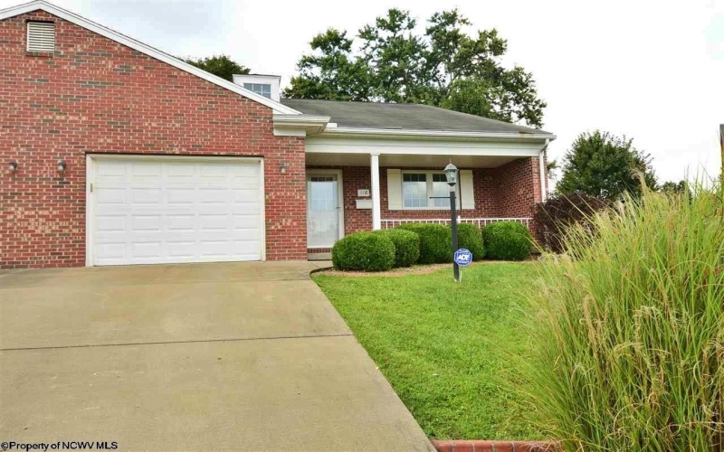 118 Center Court, Bridgeport, West Virginia 26330, 3 Bedrooms Bedrooms, 6 Rooms Rooms,3 BathroomsBathrooms,Residential Rentals,For Rent,Center,10163712 118 Center Court, Bridgeport, West Virginia 26330, 3 Bedrooms Bedrooms, 6 Rooms Rooms,3 BathroomsBathrooms,Residential Rentals,For Rent,Center,10163712