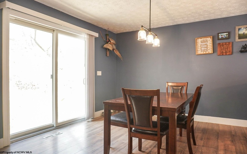 211 Tunnel Hollow Road, Fairmont, West Virginia 26554, 3 Bedrooms Bedrooms, 7 Rooms Rooms,2 BathroomsBathrooms,Single Family Detached,For Sale,Tunnel Hollow,10163704