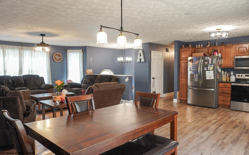 211 Tunnel Hollow Road, Fairmont, West Virginia 26554, 3 Bedrooms Bedrooms, 7 Rooms Rooms,2 BathroomsBathrooms,Single Family Detached,For Sale,Tunnel Hollow,10163704