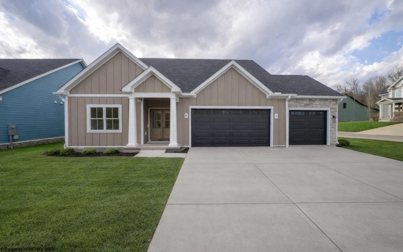 21 White Birch Circle, Morgantown, West Virginia 26508-0000, 3 Bedrooms Bedrooms, 6 Rooms Rooms,4 BathroomsBathrooms,Single Family Detached,For Sale,White Birch,10163692