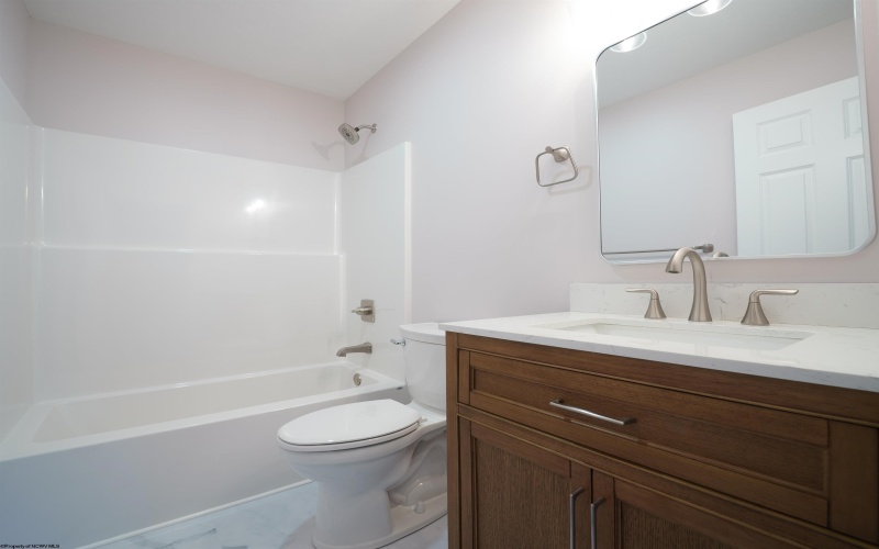 21 White Birch Circle, Morgantown, West Virginia 26508-0000, 3 Bedrooms Bedrooms, 6 Rooms Rooms,4 BathroomsBathrooms,Single Family Detached,For Sale,White Birch,10163692