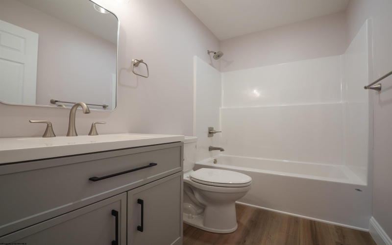 21 White Birch Circle, Morgantown, West Virginia 26508-0000, 3 Bedrooms Bedrooms, 6 Rooms Rooms,4 BathroomsBathrooms,Single Family Detached,For Sale,White Birch,10163692
