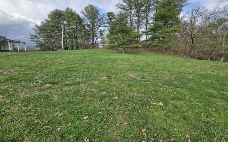 303 Sandhill Road, Clarksburg, West Virginia 26301, 3 Bedrooms Bedrooms, 6 Rooms Rooms,2 BathroomsBathrooms,Single Family Detached,For Sale,Sandhill,10163697