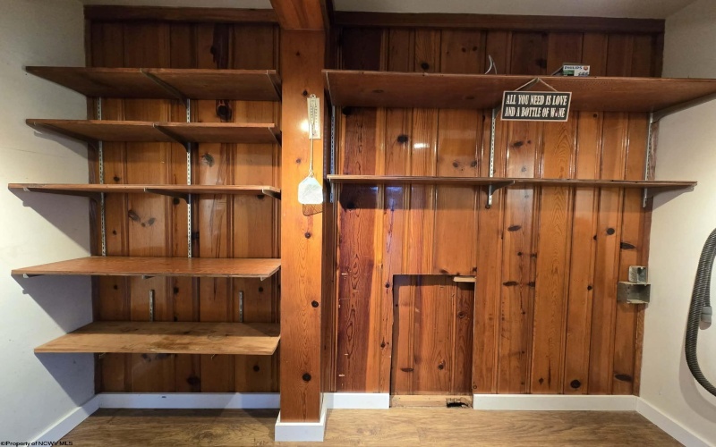 303 Sandhill Road, Clarksburg, West Virginia 26301, 3 Bedrooms Bedrooms, 6 Rooms Rooms,2 BathroomsBathrooms,Single Family Detached,For Sale,Sandhill,10163697