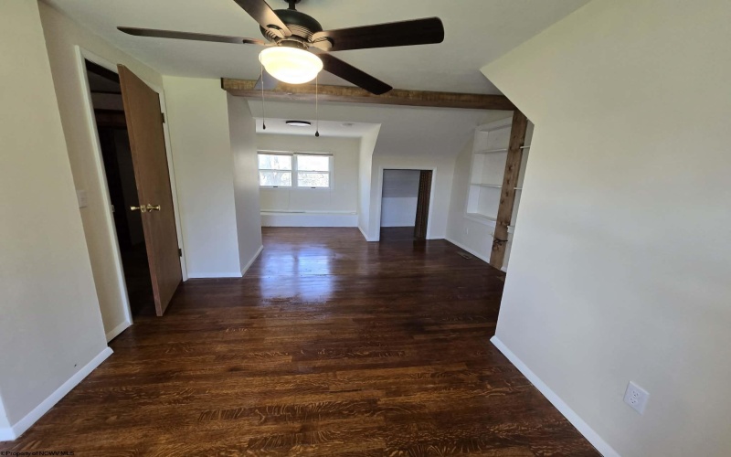 303 Sandhill Road, Clarksburg, West Virginia 26301, 3 Bedrooms Bedrooms, 6 Rooms Rooms,2 BathroomsBathrooms,Single Family Detached,For Sale,Sandhill,10163697