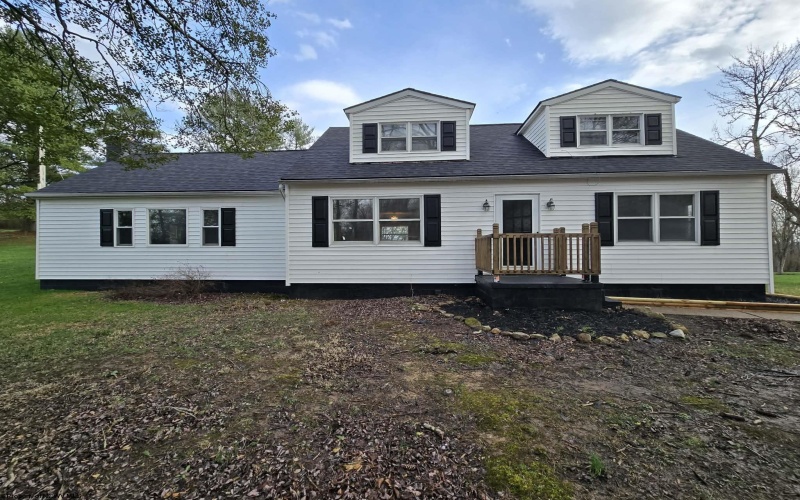 303 Sandhill Road, Clarksburg, West Virginia 26301, 3 Bedrooms Bedrooms, 6 Rooms Rooms,2 BathroomsBathrooms,Single Family Detached,For Sale,Sandhill,10163697