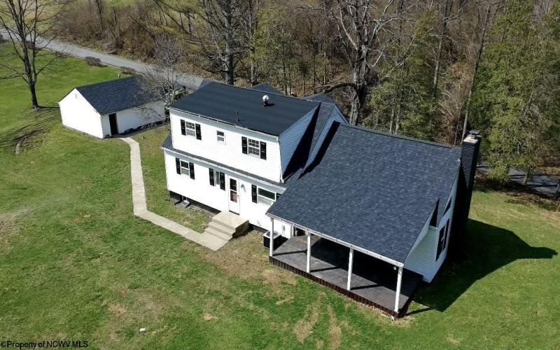 303 Sandhill Road, Clarksburg, West Virginia 26301, 3 Bedrooms Bedrooms, 6 Rooms Rooms,2 BathroomsBathrooms,Single Family Detached,For Sale,Sandhill,10163697