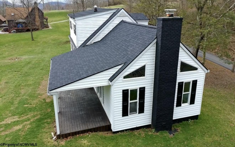 303 Sandhill Road, Clarksburg, West Virginia 26301, 3 Bedrooms Bedrooms, 6 Rooms Rooms,2 BathroomsBathrooms,Single Family Detached,For Sale,Sandhill,10163697