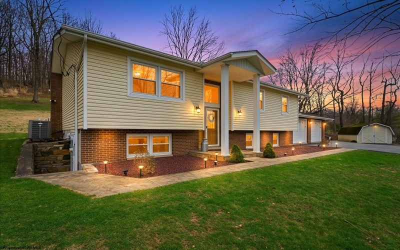 192 Colvin Run Road, Grindstone, Pennsylvania 15442, 4 Bedrooms Bedrooms, 13 Rooms Rooms,2 BathroomsBathrooms,Single Family Detached,For Sale,Colvin Run,10163720