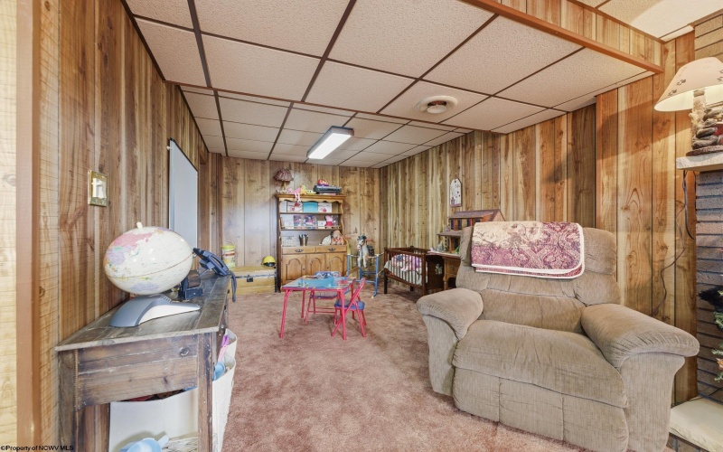 192 Colvin Run Road, Grindstone, Pennsylvania 15442, 4 Bedrooms Bedrooms, 13 Rooms Rooms,2 BathroomsBathrooms,Single Family Detached,For Sale,Colvin Run,10163720